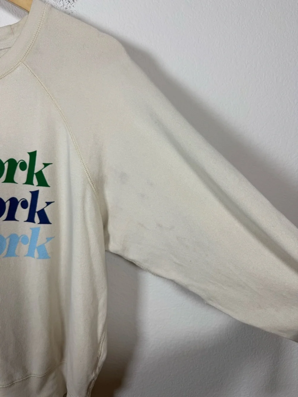 J.Crew Magic Rinse New York Crewneck Sweatshirt Cream Size S AY080